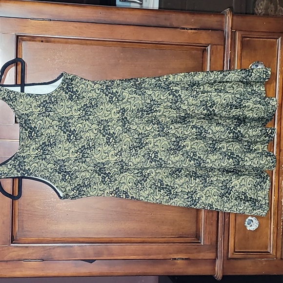 Sundress - Picture 3 of 4